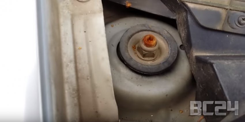 Как определить битую машину без толщиномера с видео