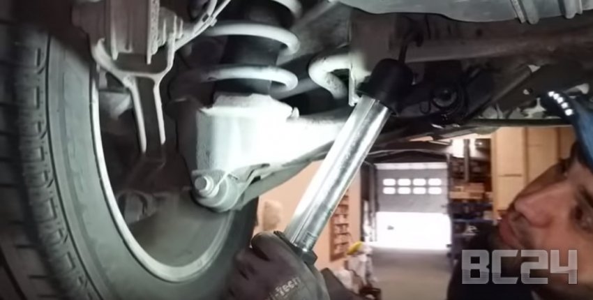 Как проверить ходовую автомобиля своими руками - диагностика