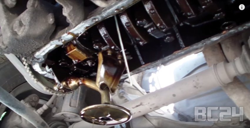 Что будет если двигатель работает без масла - видео эксперимент