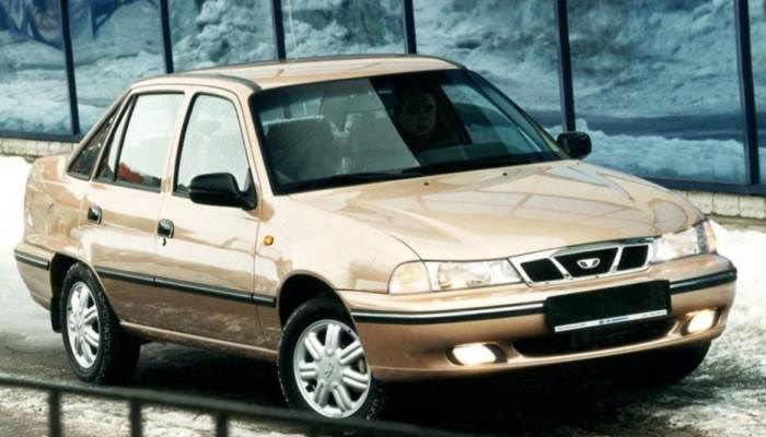 Какой Марки Бензин Лучше Заливать в Автомобиль Дэу Нексия • Таблица объема