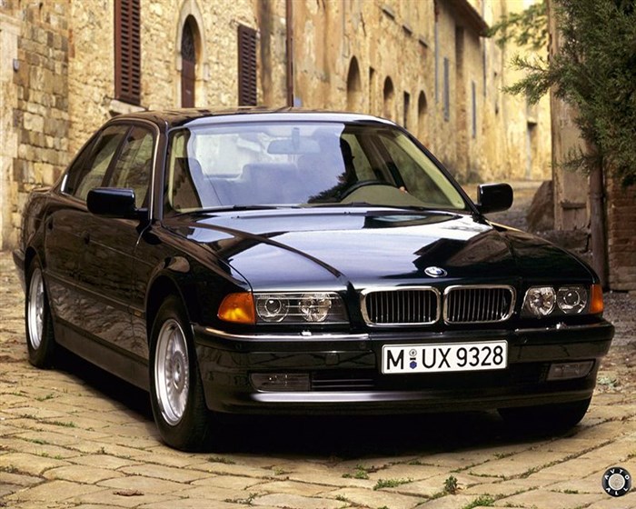 Расход Топлива Бмв 7 Серии 6 Литров… Sport pure