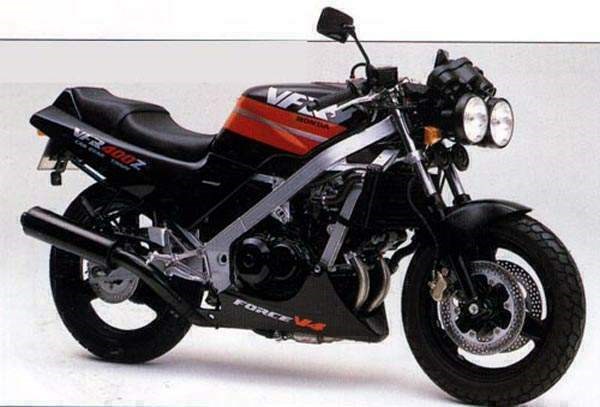 Пластик на Honda Vfr 400 nc 30… 2 johnny mnemonic