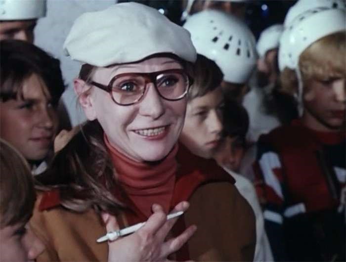 На Каком Мотоцикле Ездил Ури из Приключения Электроника – 2 серия тайна 6 б