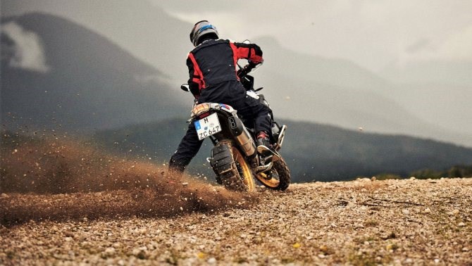 Bmw g 310 gs Разгон до 100. Полный контроль