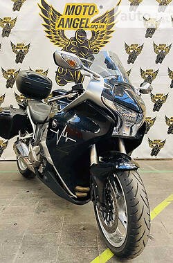 Хонда Вфр 1200 Кросстурер Технические Характеристики. Вальяжный зожиг