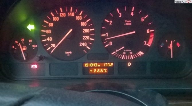 Ваз 2110 Горит Аккумулятор на Панели – Вариант первый