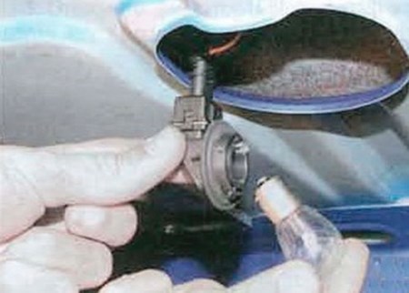 Не Горят Стоп Сигналы Renault Logan. Причины неисправности