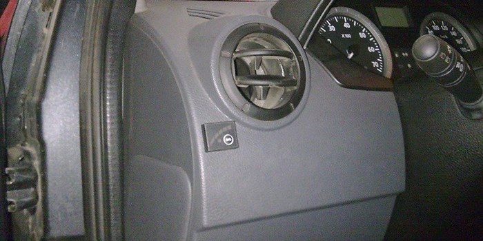 Не Горят Стоп Сигналы Renault Logan. Причины неисправности