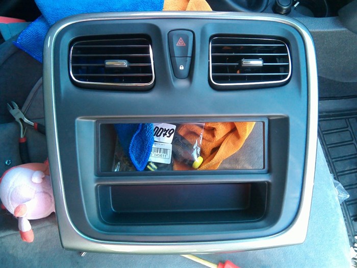 Горит Лампочка Ручника на Рено Логан – Отдельные рекомендации