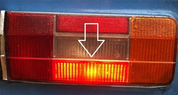 Горит Ближний и Дальний Свет Ваз 2106. Замена предохранителей