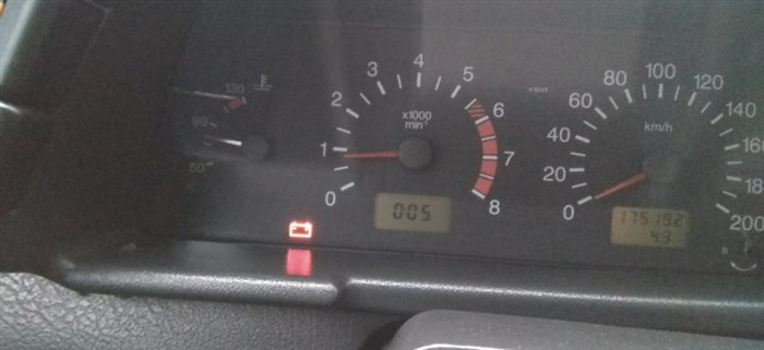 Тускло Горит Лампа Зарядки Аккумулятора Ваз © Неисправности генератора