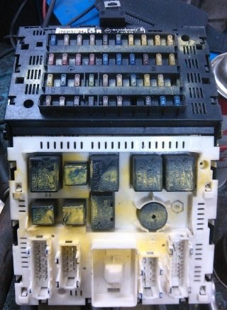 Ошибка Electronic Fault Рено Меган 2 • Блоки под капотом