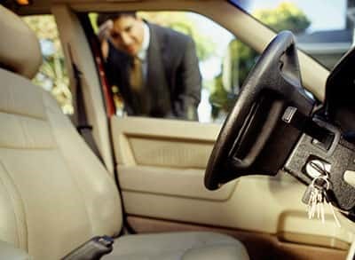 Киа Рио Горит Лампа Открытого Багажника © Kia cerato 16 автомат 2013