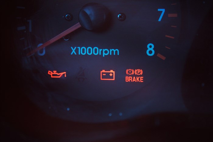 Не Горит Лампочка Зарядки Рено Логан. Вариант четвертый