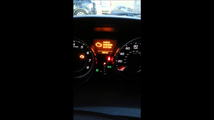Рено Меган 2 Надпись Check Emissions. Втягивающее реле