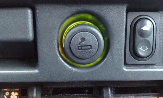 Горит Красной Лампочкой на Ваз 2106 – Реле поворотов