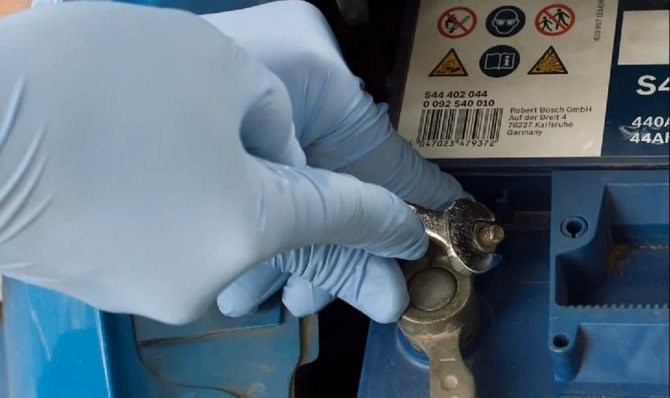 Горит Красной Лампочкой на Ваз 2106 – Реле поворотов