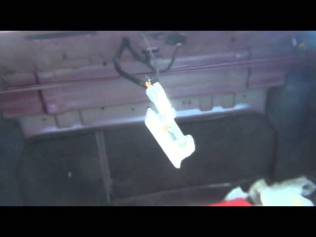 Не Горит Правая Фара на Киа Спектра © Задняя скорость