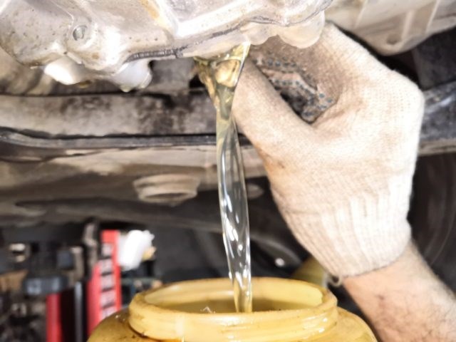 Горит Лампочка Бензина Форд Фокус 2 • Газовая крышка