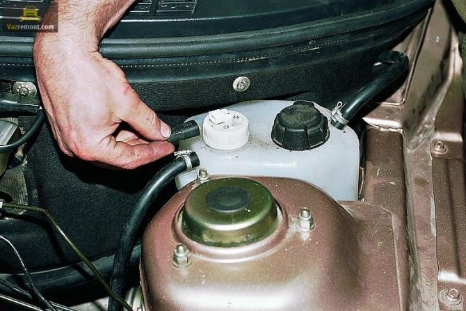 Горит Уровень Омывающей Жидкости Ваз 2114 – Проверка генератора