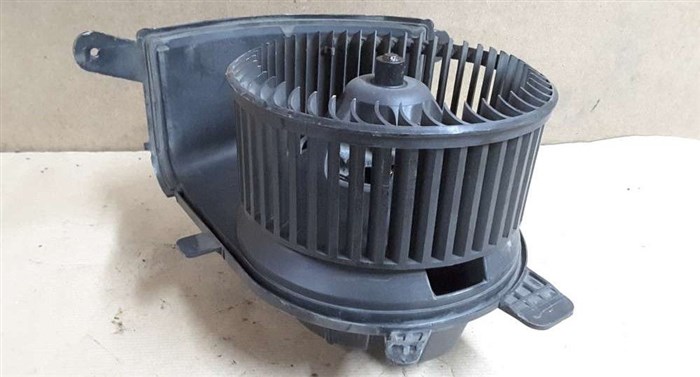 Рено Сценик не Горят Задние Габариты Причины неисправностей