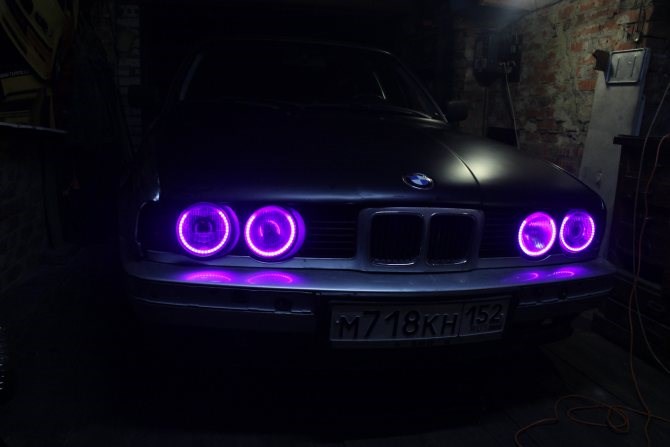 Почему не Горят Ангельские Глазки Бмв Е60. Вставки в поворотники bmw x5 e70