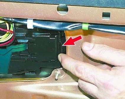 Ваз 2108 Ближний Свет то Горит то Нет. Перегорел предохранитель