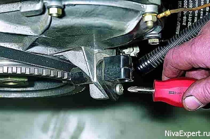 Не Горит Дальний Свет Ваз 2121 Нива © Перегорела лампа