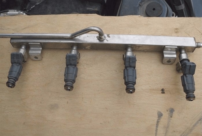 Можно ли Ехать на Авто Если Горит Чек – Засоренные форсунки