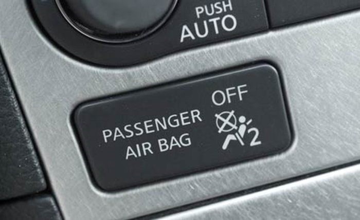 Если Горит Лампа Подушки Безопасности Рено • Устранение проблемы