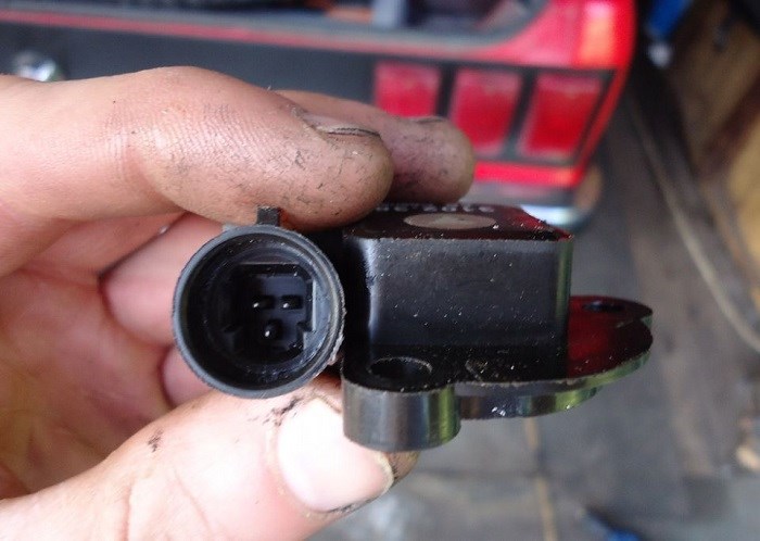 Почему Автомобиль Дергается на Холостом Ходу © Прочие узлы