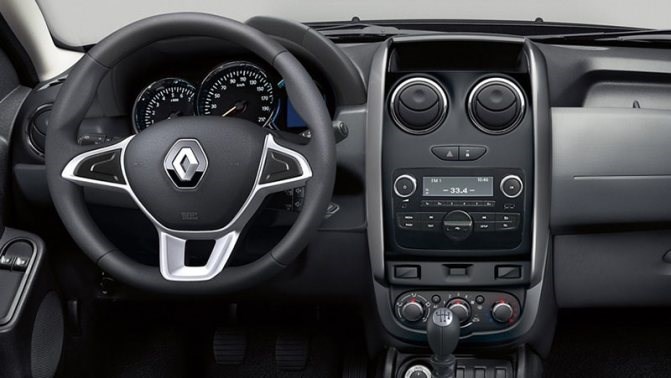 У Рено Дастер Горит Восклицательный Знак © Сообщающие о неисправности