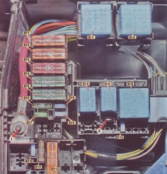 Рено Сандеро не Горят Габариты Задние • Замена лампы