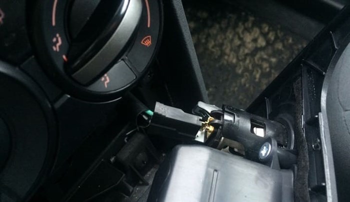 Ниссан Кашкай не Горят Стоп Сигналы • Блоки под капотом