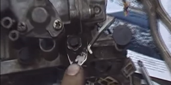 Ваз 21099 Дергается При Нажатии Газа – Неисправен двигатель