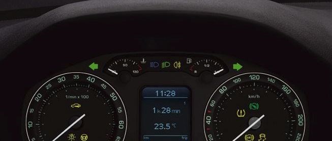 На Шкода Фабия Горит Значок Температуры • Сообщающие о неисправности