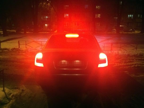 Не Горят Стопы на Шкода Октавия Тур • Блок предохранителей