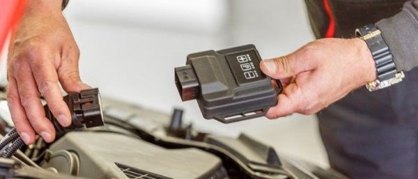 Горит Индикатор Скольжения на Тойота Рав 4… Топливная крышка