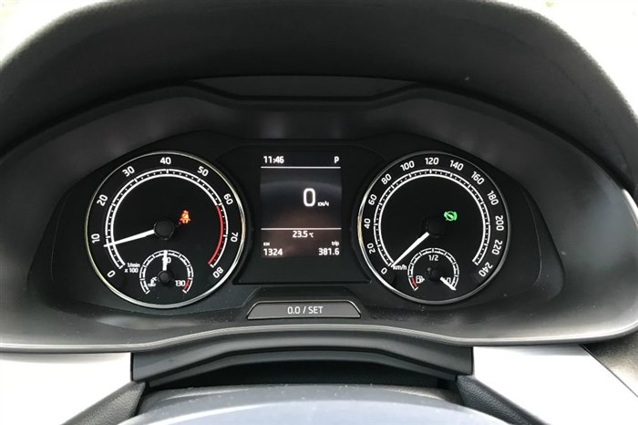 Ошибка B107315 Шкода Рапид Сигнал Удара © Неисправности датчиков