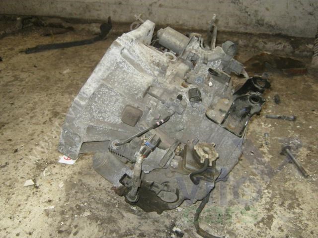 Ошибка 35 Тойота Королла Робот 2008 © Проверить сцепление