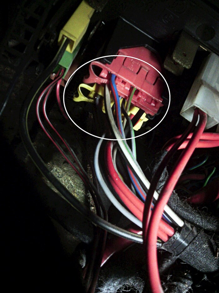 Не Горит Задний Фонарь на Ауди а6 с6 © Возможные причины