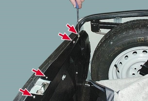 Не Горит Правая Сторона Свет Ваз 2106 Замена лампочки