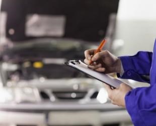 Горит Значок Машины с Замком Мазда 3 Неисправный аккумулятор