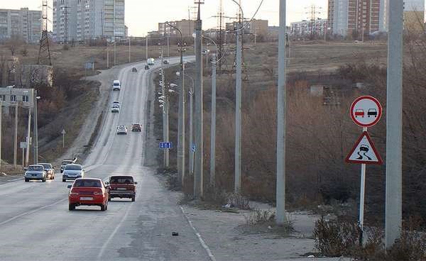 Что Может Быть в Автомобиле Горит Скользкая Дорога Где устанавливают знак