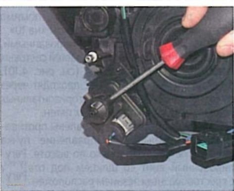 Форд Фокус не Горит Левый Ближний Свет – Замена бп в салоне