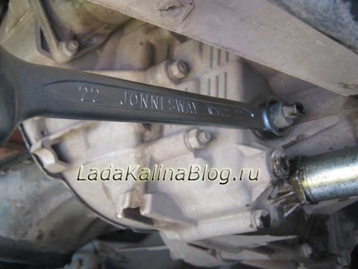 Тойота Калдина не Горят Фонари Заднего Хода. Проверка цепи