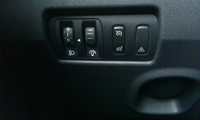 Рено Меган 2 не Работает Спидометр и Горит Ручник – Как снять приборку