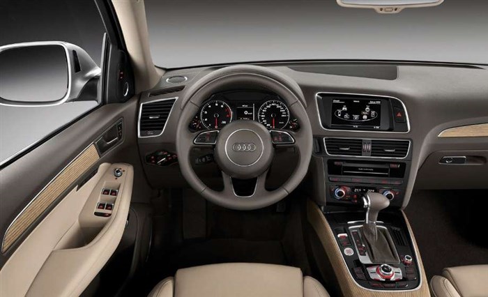 Не Заводится Ауди q5 не Схватывает. Низкая компрессия