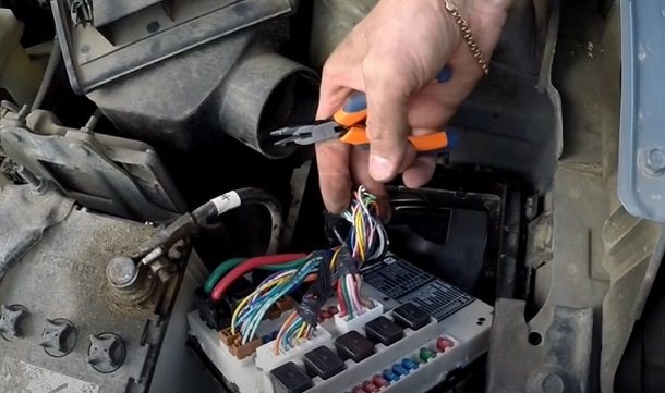 Не Горит Подсветка Салона Ниссан х Трейл… Предохранитель прикуривателя