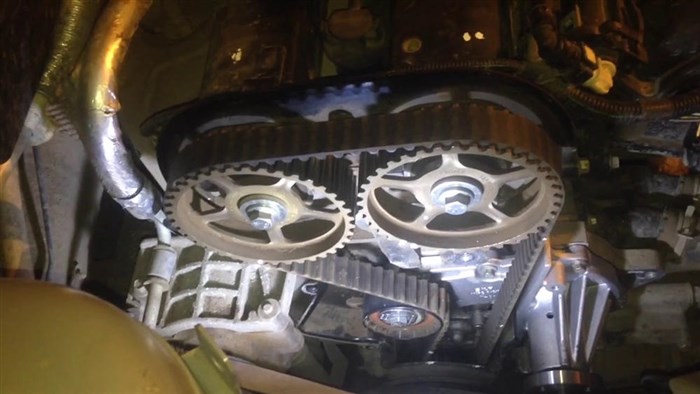 Не Горит Подсветка Печки Форд Фьюжн. Предохранители под капотом